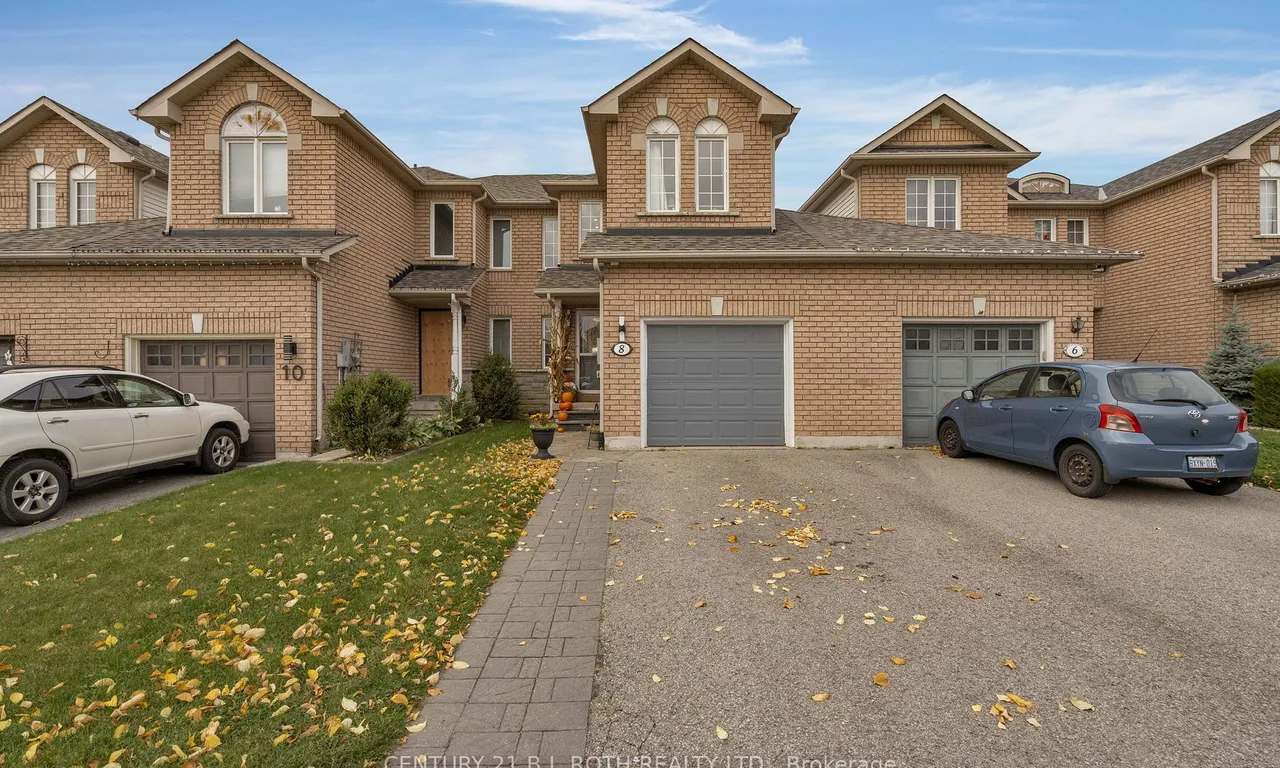 8 Ridwell St, Barrie, ON L4N 0X2