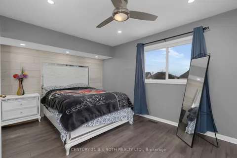 8 Ridwell St, Barrie, ON L4N 0X2