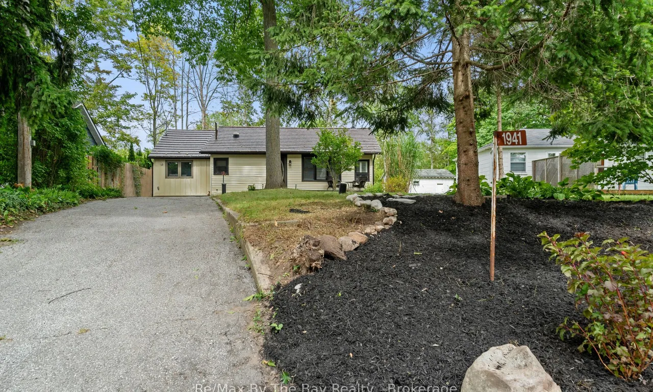 1941 TINY BEACHES Rd, Tiny, ON L0L 1P1