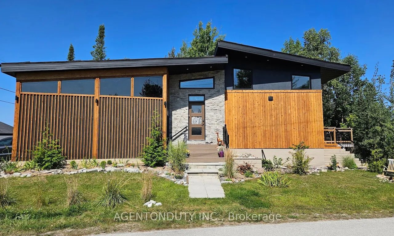 38 Betty Blvd, Wasaga Beach, ON L9Z 2Y4