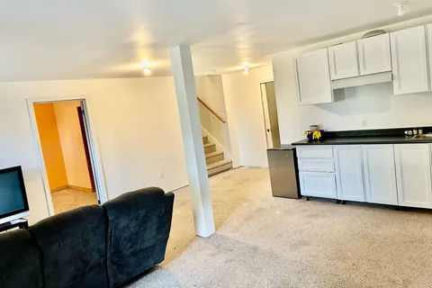 108 Ardagh Rd, Barrie, ON L4N 9B7