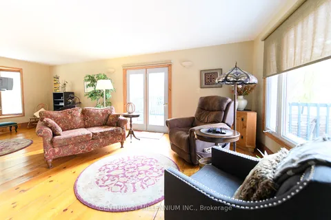 80 Mary St, Clearview, ON L0M 1G0