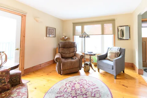 80 Mary St, Clearview, ON L0M 1G0