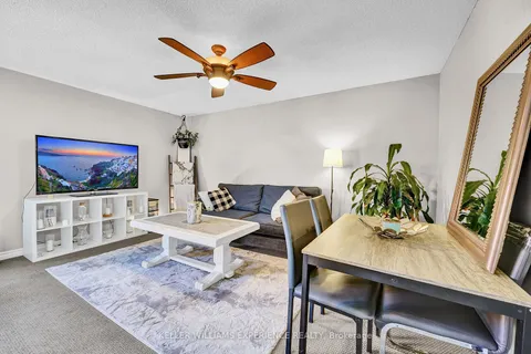 109 Athabaska Rd, Barrie, ON L4N 8E6