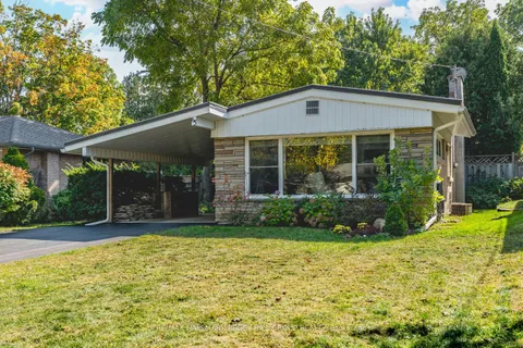65 Melrose Ave, Barrie, ON L4M 2B1