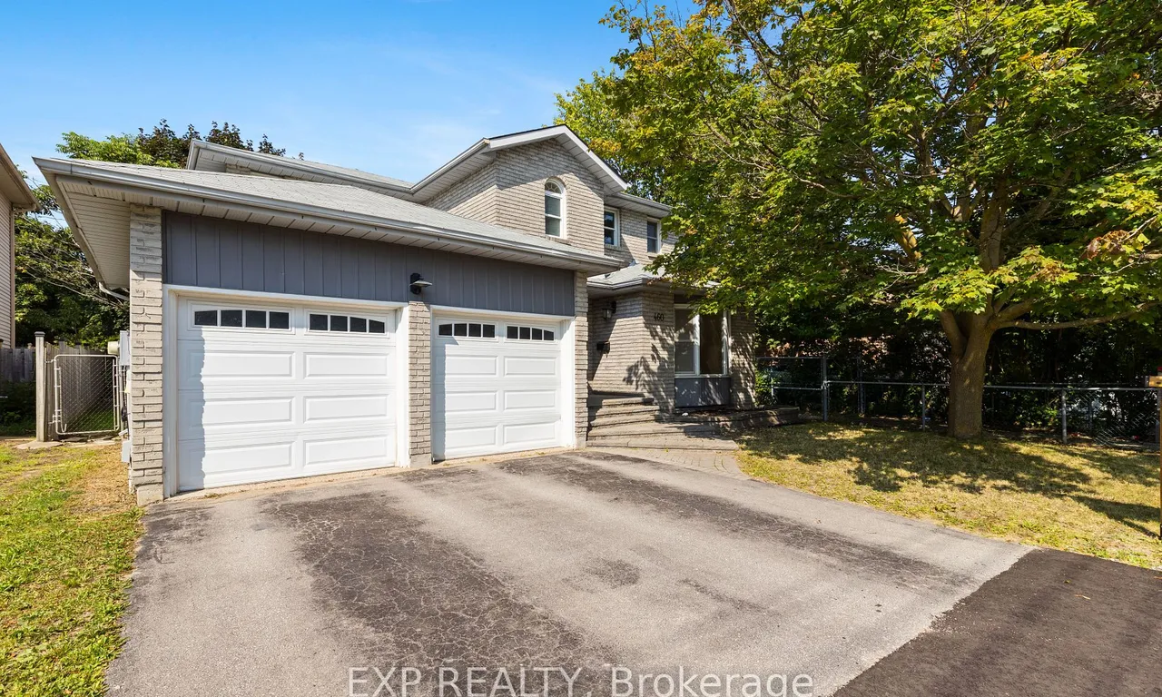 460 Grove St, Barrie, ON L4M 5W2