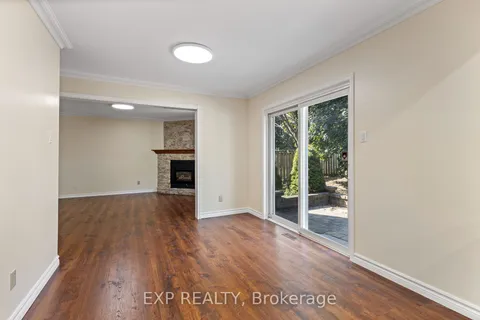 460 Grove St, Barrie, ON L4M 5W2