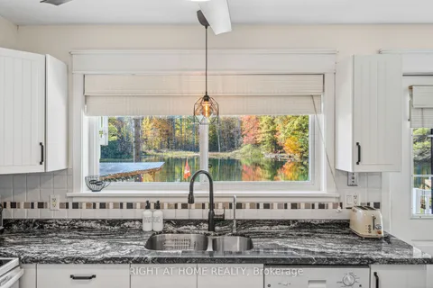 3583 Riverdale Dr, Severn, ON L0K 2B0