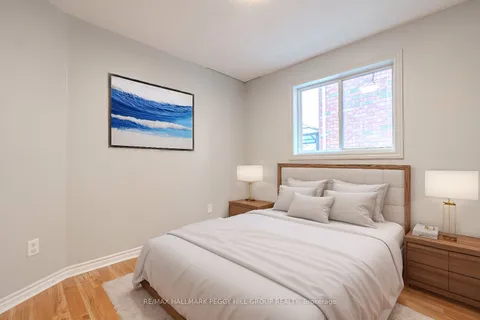 20 Jagges Dr, Barrie, ON L4N 0X1