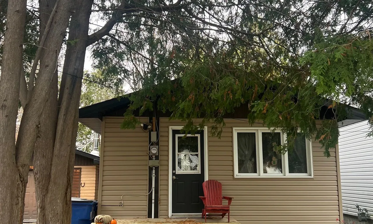 413 McCamus Ave, Temiskaming Shores, ON P0J 1P0