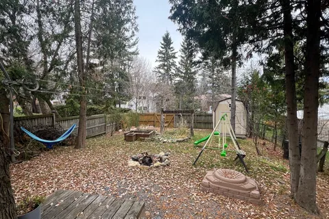 413 McCamus Ave, Temiskaming Shores, ON P0J 1P0