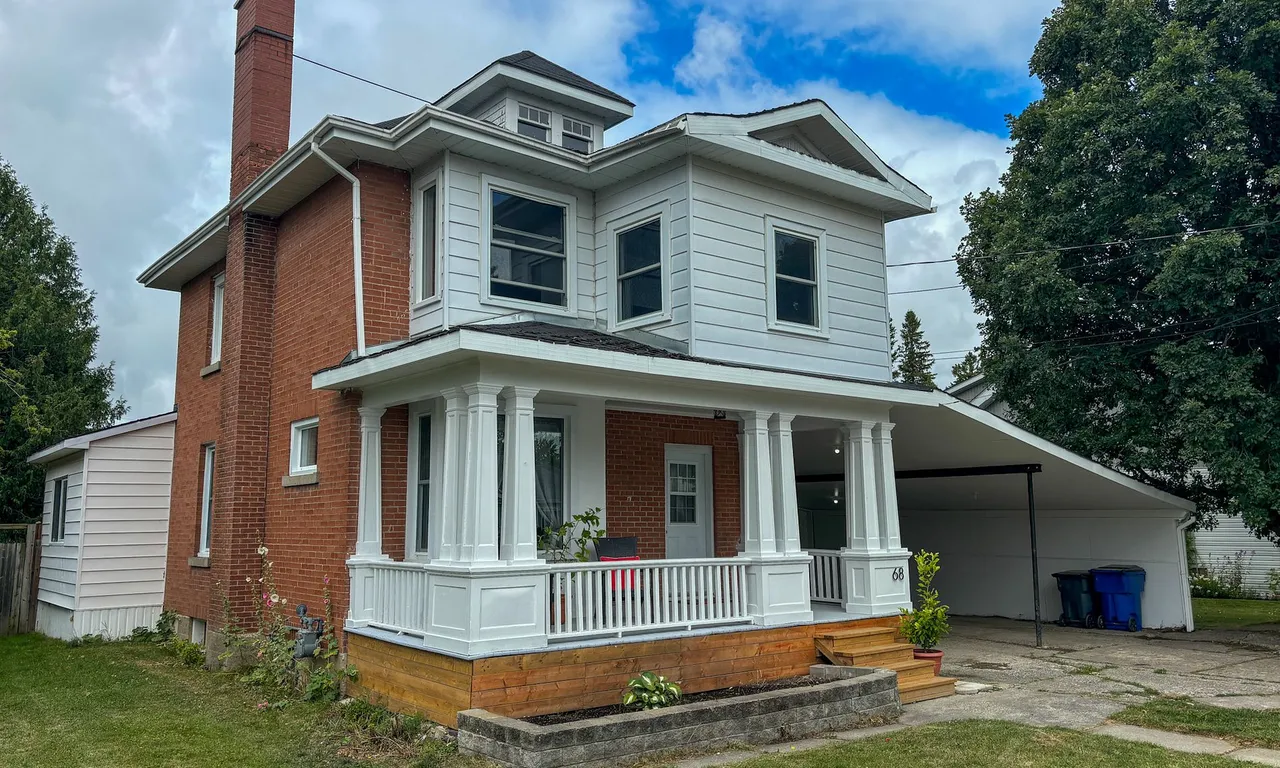 68 John St, Temiskaming Shores, ON P0J 1P0