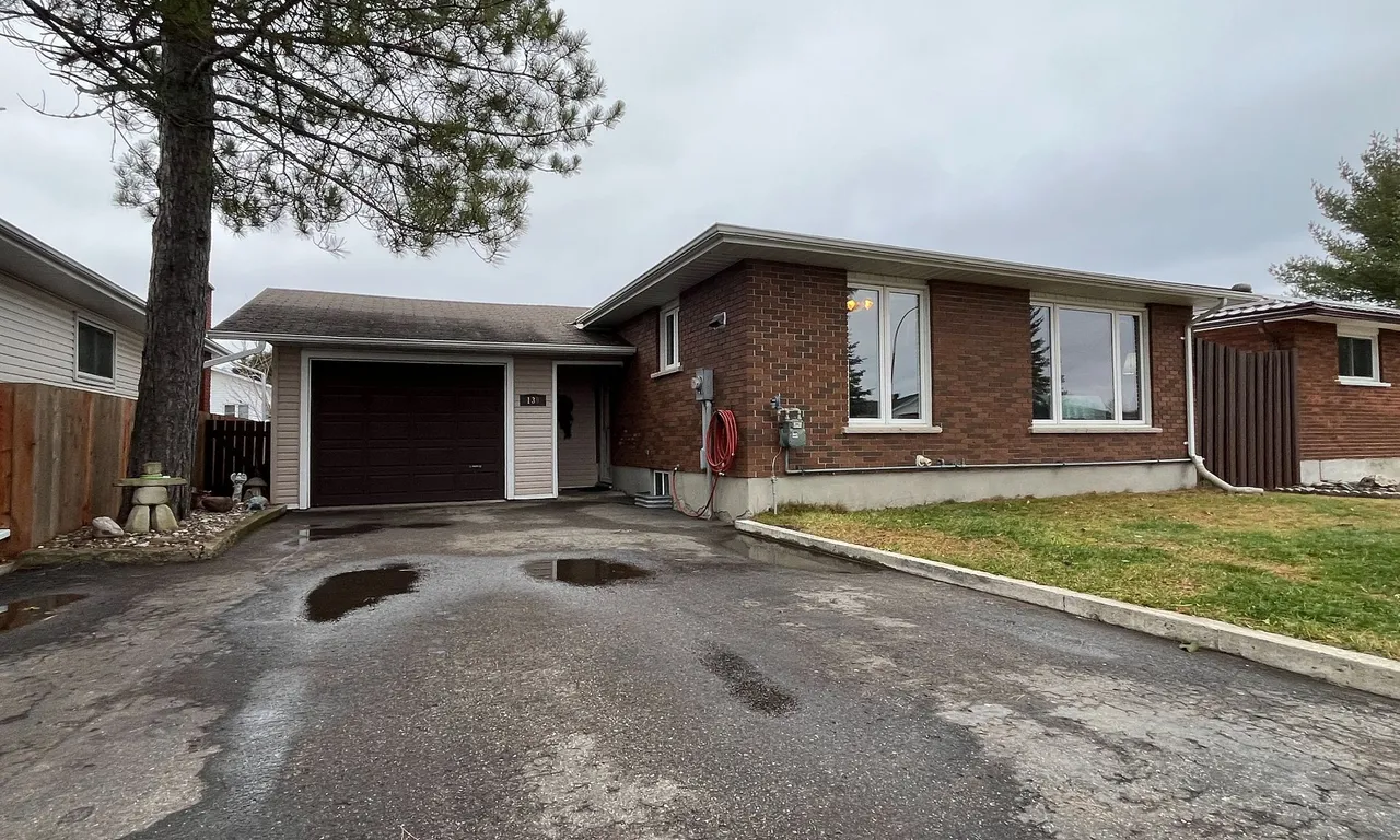 139 Brock Ave, Timmins, ON P4N 7N9