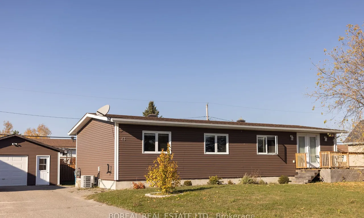 43 Huron Rd, Cochrane, ON P0L 1C0