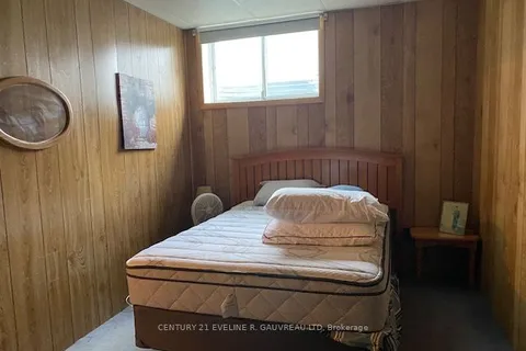 58 Tenth St, Armstrong, ON P0J 1E0