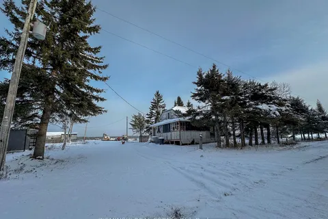 1262 Moffat Rd, Iroquois Falls, ON P0K 1G0