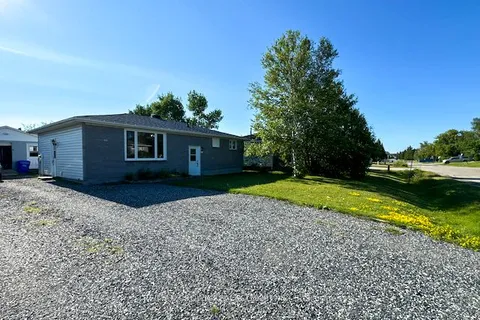 39 Houle Street, Hearst, ON P0L 1N0