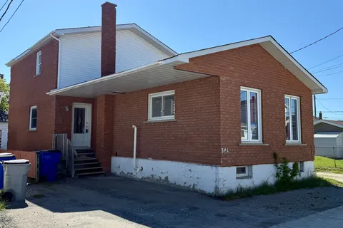 344 Pine Street, ON P4N 2L2