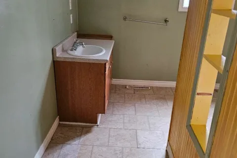 662 Gleason Avenue, ON P0K 1C0