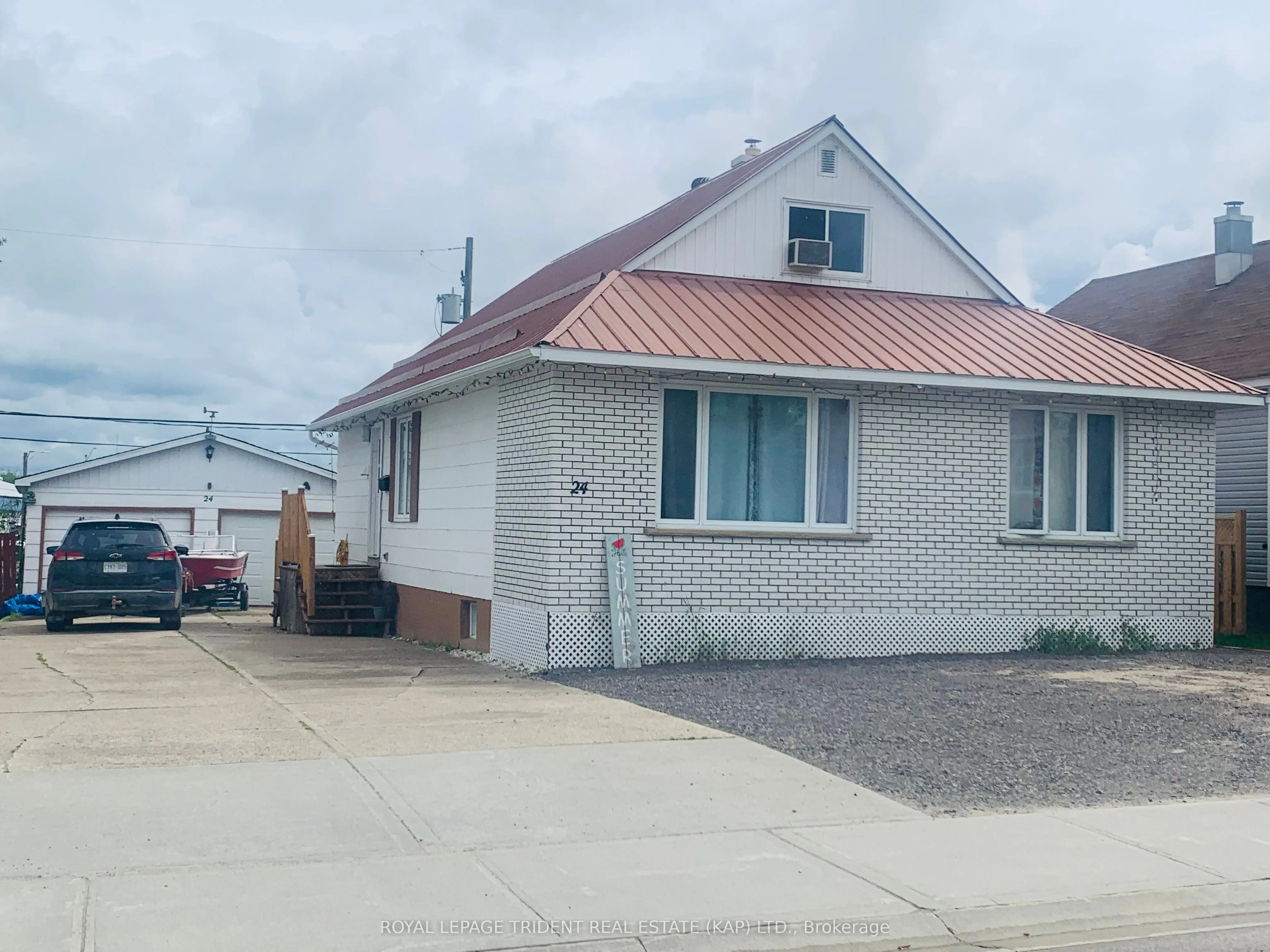 24 Cedar Street, Kapuskasing, ON P5N 2A8