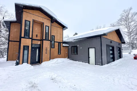 1016 Highway Beach Road, Iroquois Falls, ON P0K 1G0