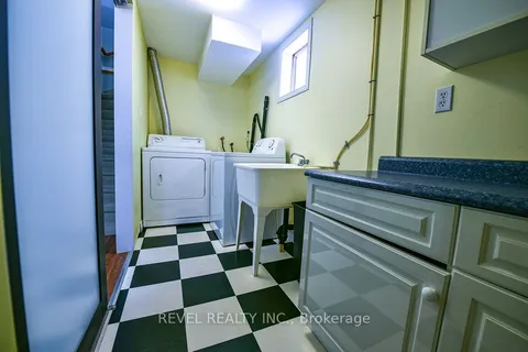 283 Pine Street, Timmins, ON P4N 2K8