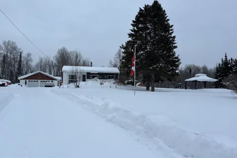 6 Hopper Road, Cochrane Remote Area, ON P0L 1C0