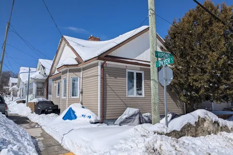 31 Dwyer Avenue, Timmins, ON P0N 1G0