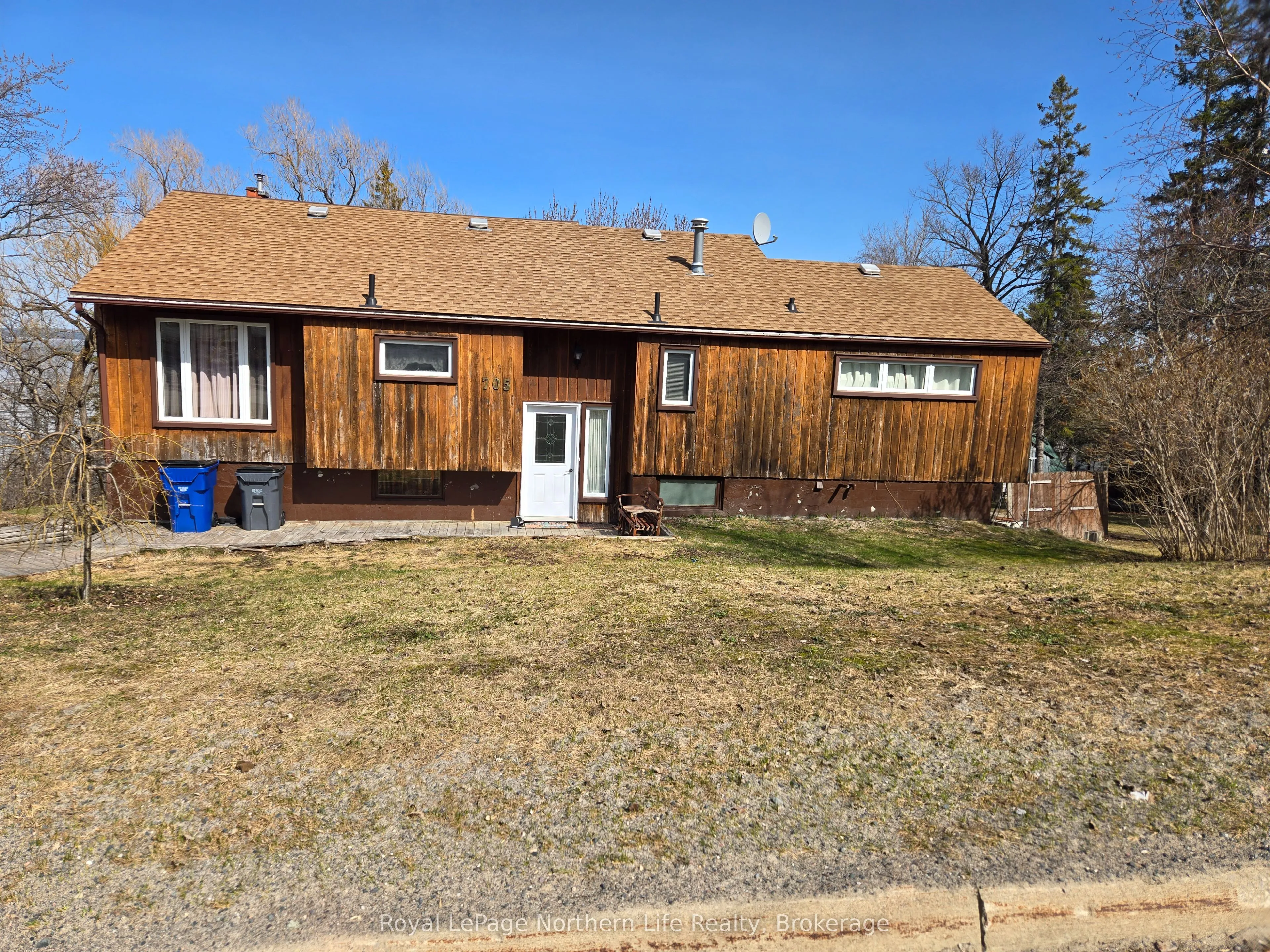705 Rorke Avenue, Temiskaming Shores, ON P0J 1K0