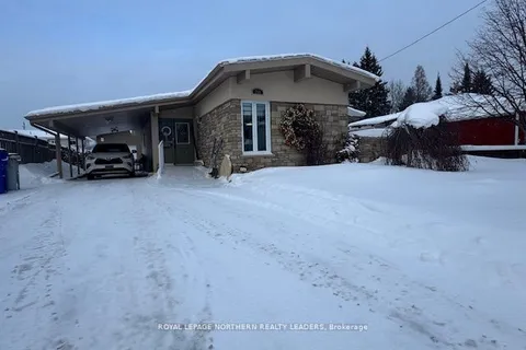 236 Jade Avenue, Timmins, ON P4N 4M5