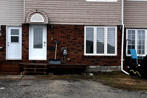 8 Macdonald Street, Kapuskasing, ON P5N 2Y8