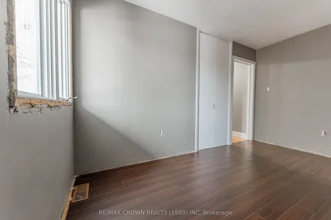27 Ottawa Street, Kapuskasing, ON P5N 1Y6