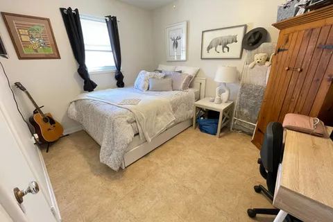 43 Tenth Street, Armstrong, ON P0J 1E0