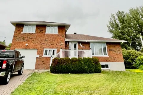 522 Spooner Drive, Timmins, ON P4N 4R5