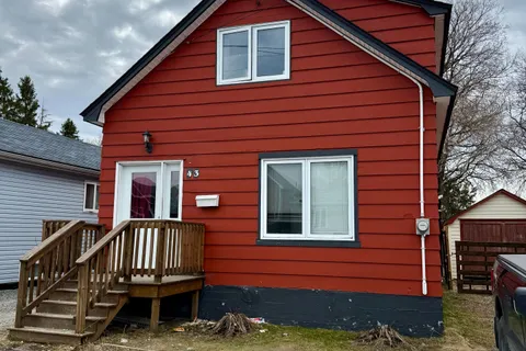 43 Crescent Avenue, Timmins, ON P4N 4H9
