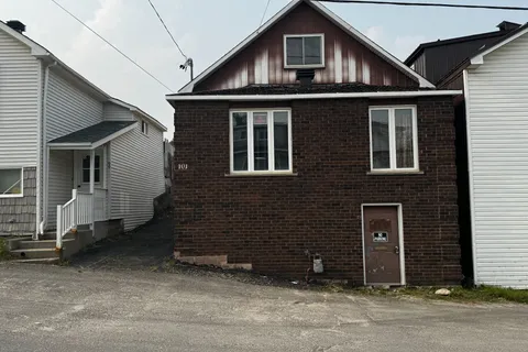 101 Fourth Avenue, Timmins, ON P4N 5E2