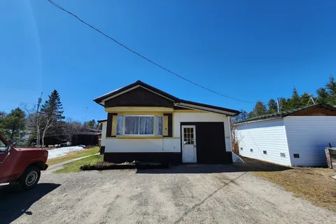 8885 11 Highway, Iroquois Falls, ON P0K 1G0