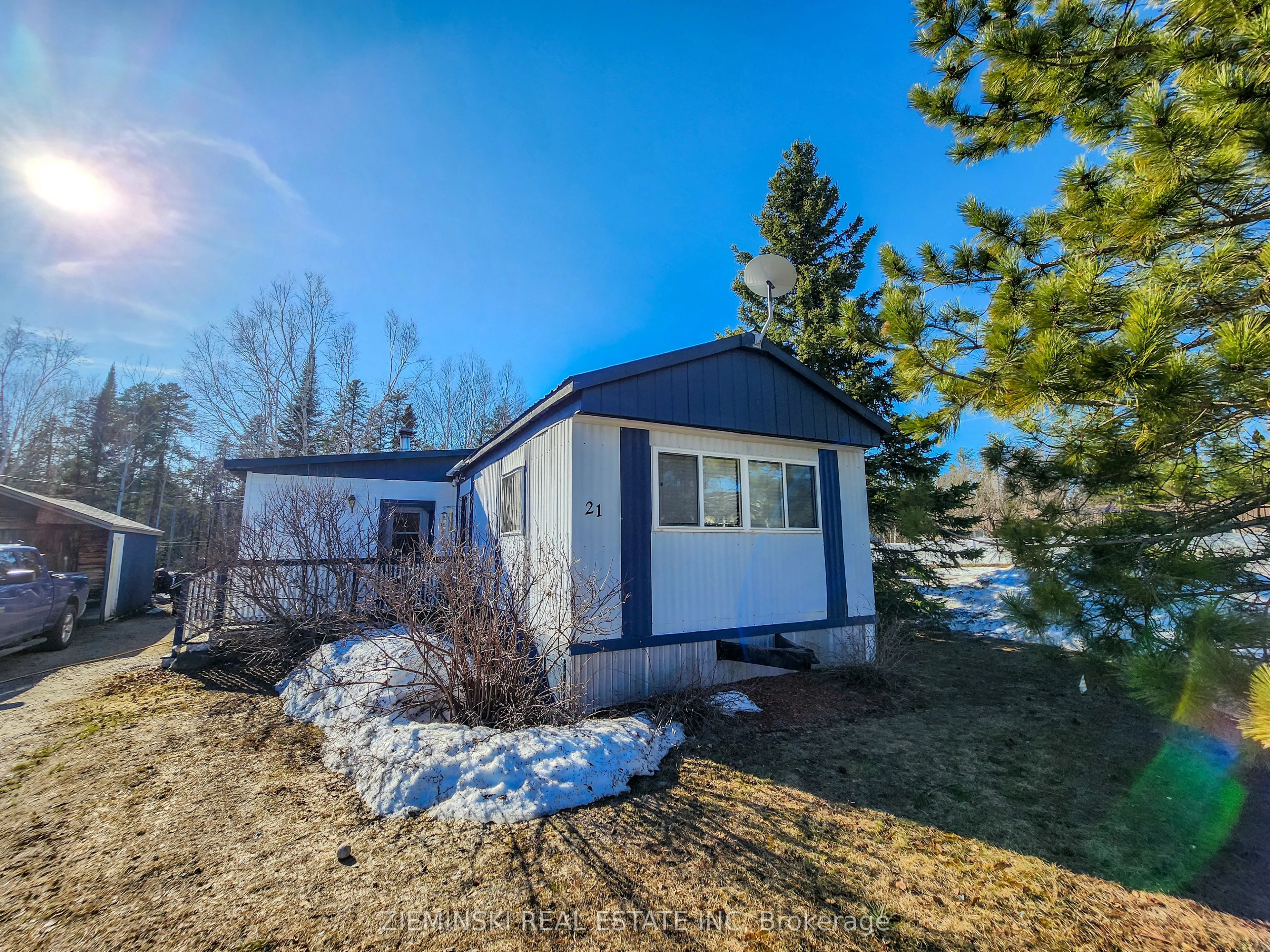 8885 11 Highway, Iroquois Falls, ON P0K 1G0