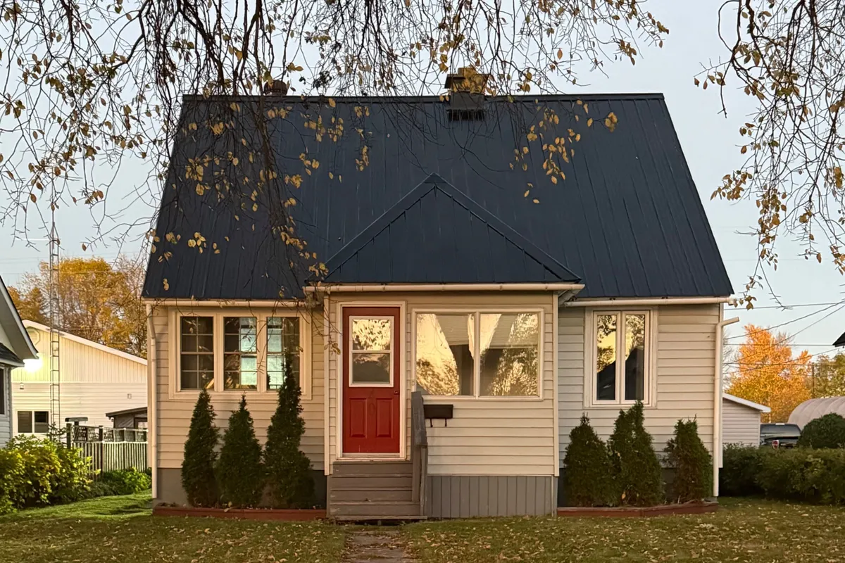 40 Bowman Avenue, Kapuskasing, ON P5N 1N1