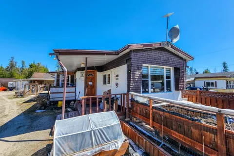 8885 11 Highway, Iroquois Falls, ON P0K 1G0