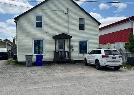 383 Belanger Avenue, ON P4N 2W3