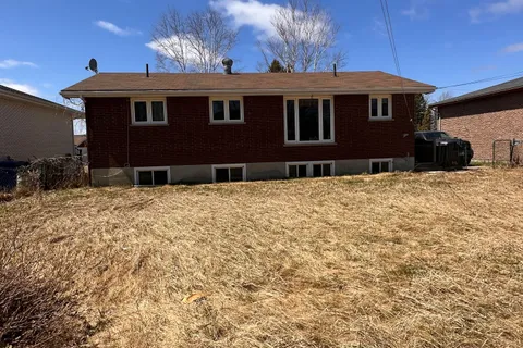 23 Kennedy Avenue, ON P5N 1M1