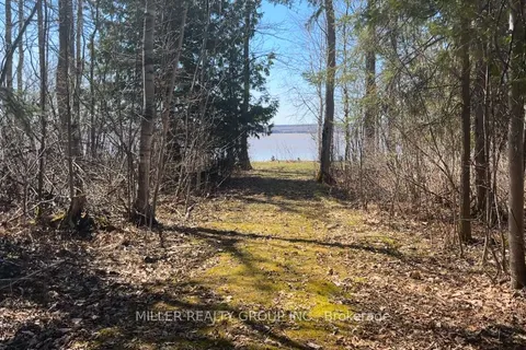 692 Dawson Point Road, ON P0J 1P0
