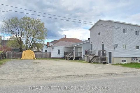 355-359 Pine Street, ON P4N 2L1