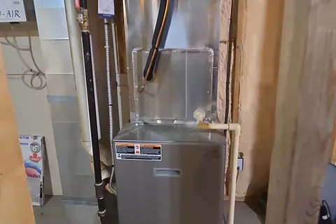 355-359 Pine Street, ON P4N 2L1