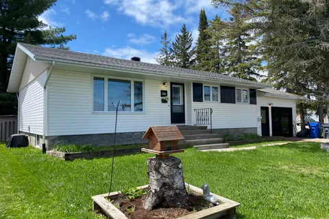 516 Ross Avenue, ON P0J 1P0