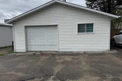 63 Elm Street, ON P4N 6A4
