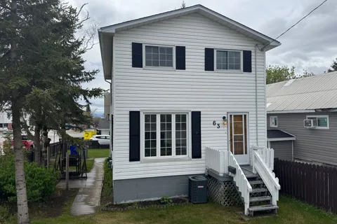 63 Elm Street, ON P4N 6A4