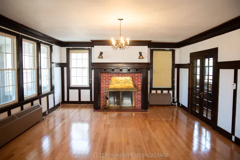 640 Brewster Street, ON P0J 1K0