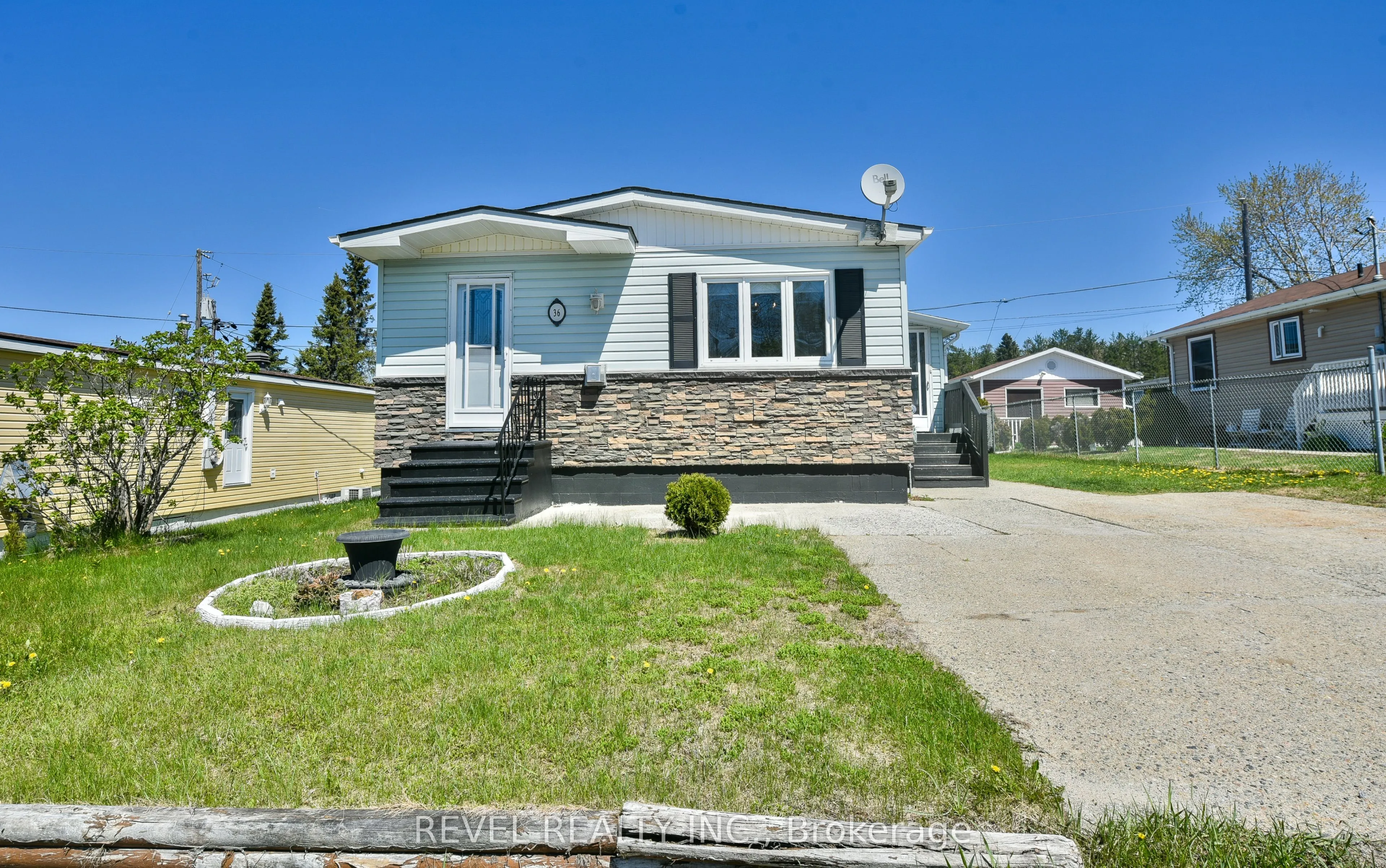 36 Foothills Lane, ON P4N 8R9